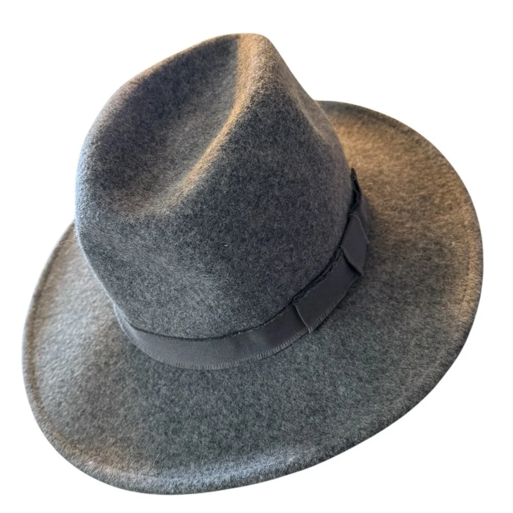 Bass 100% Wool Medium Gray Fedora Hat Wide Brim One Size Classic Unisex